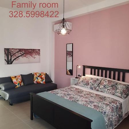 Family Room Шикли Екстериор снимка